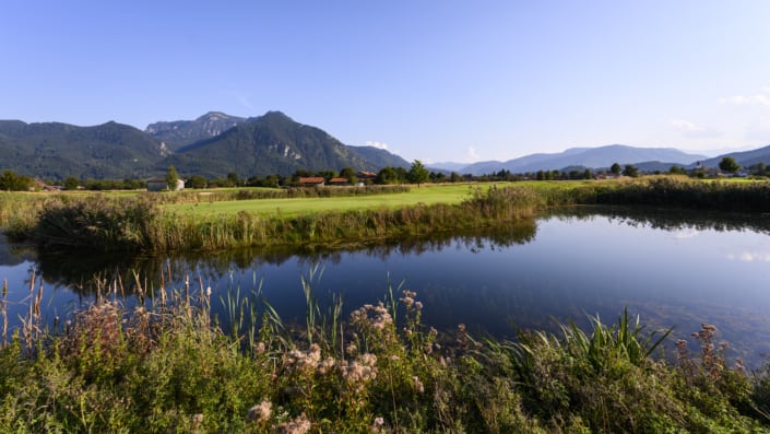 Teich im Golfresort Das Achenta