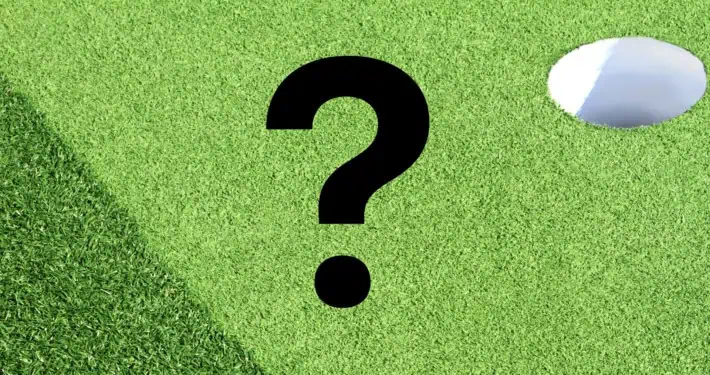 Kunstrasen mit Fragezeichen