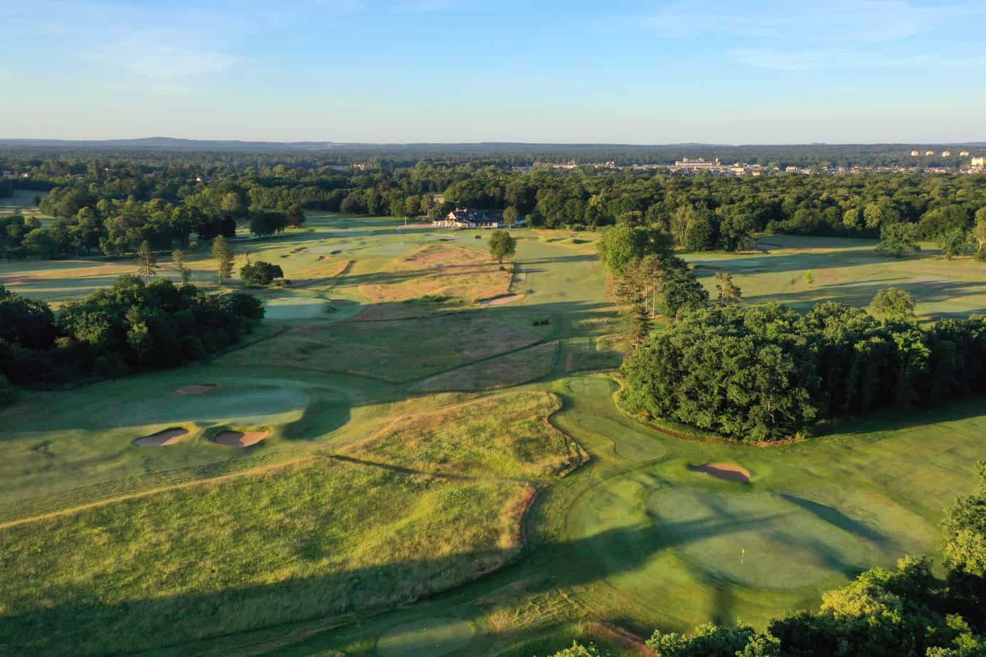 Blick auf die Löcher zwei und acht von Golf de Chantilly