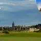 Blick auf den Old Course von St. Andrews und das Tadj Mahal