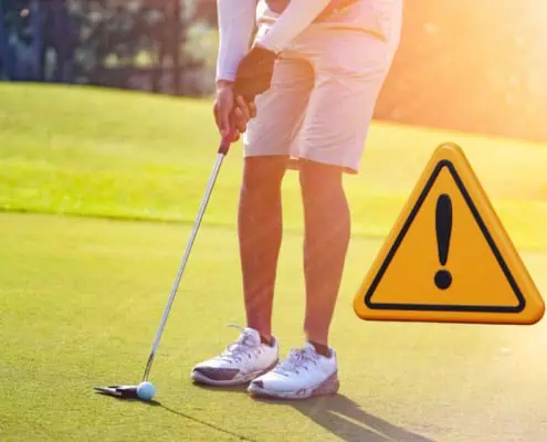 Golfer with heat warning