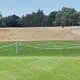 Brauner Golfplatz