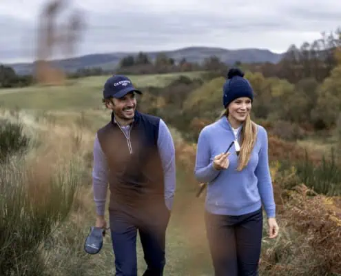 Golfpaar in Schottland mit Glenmuir Mode