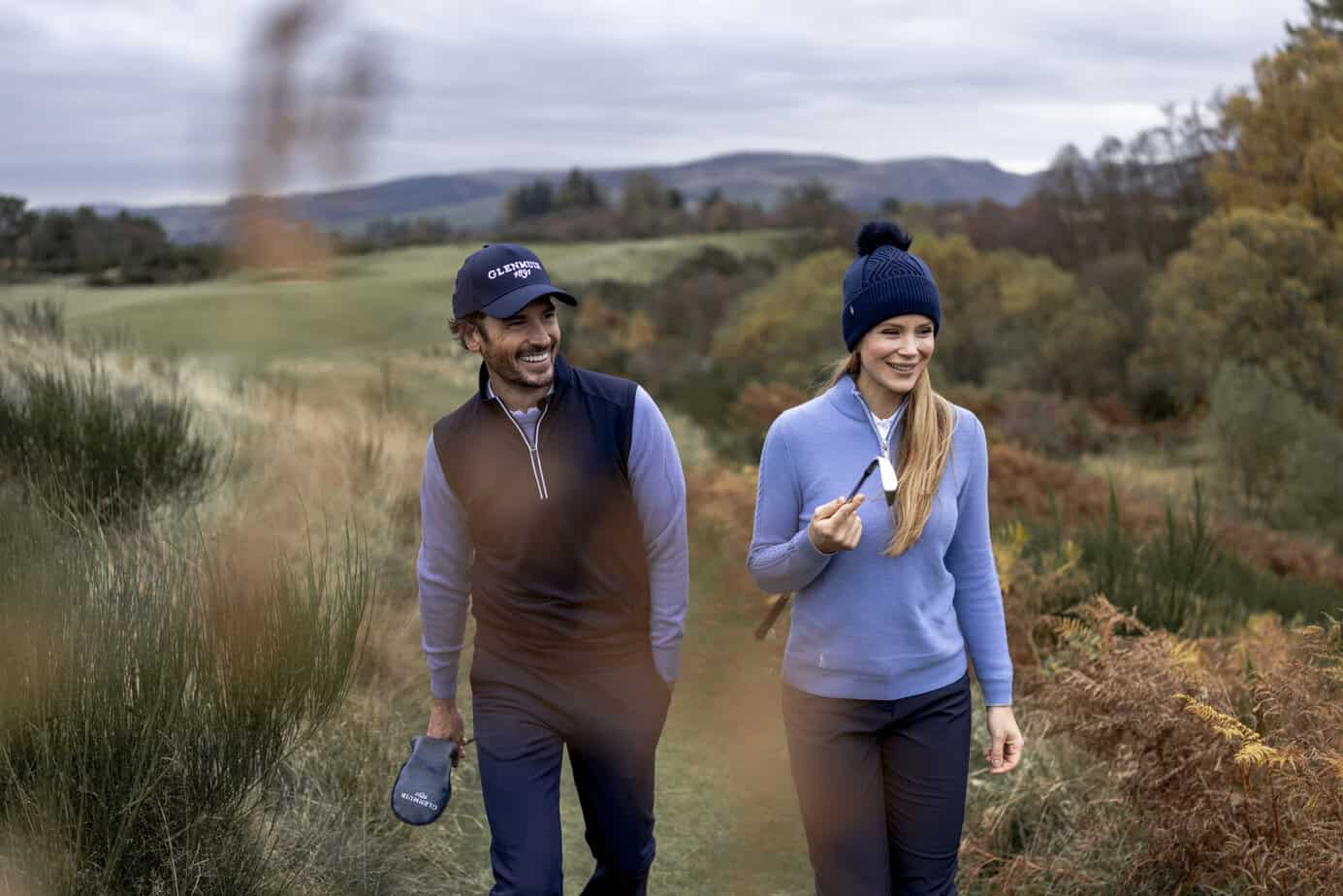 Golfpaar in Schottland mit Glenmuir Mode