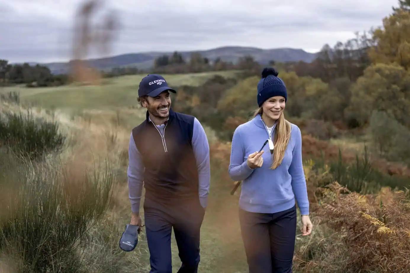 Golfpaar in Schottland mit Glenmuir Mode