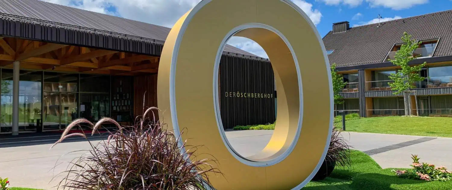 hotel-oeschberghof-eingangsbereich-großes-oe (4) Der Öschberghof